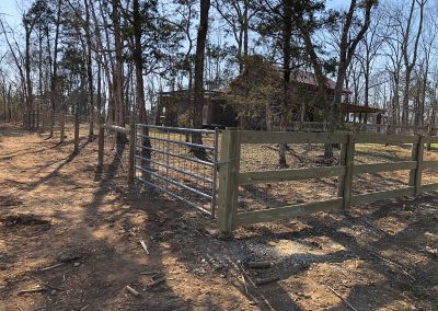 Residential Dog & Pet Fencing built by Circle W Fence Solutions serving Tennessee and Kentucky